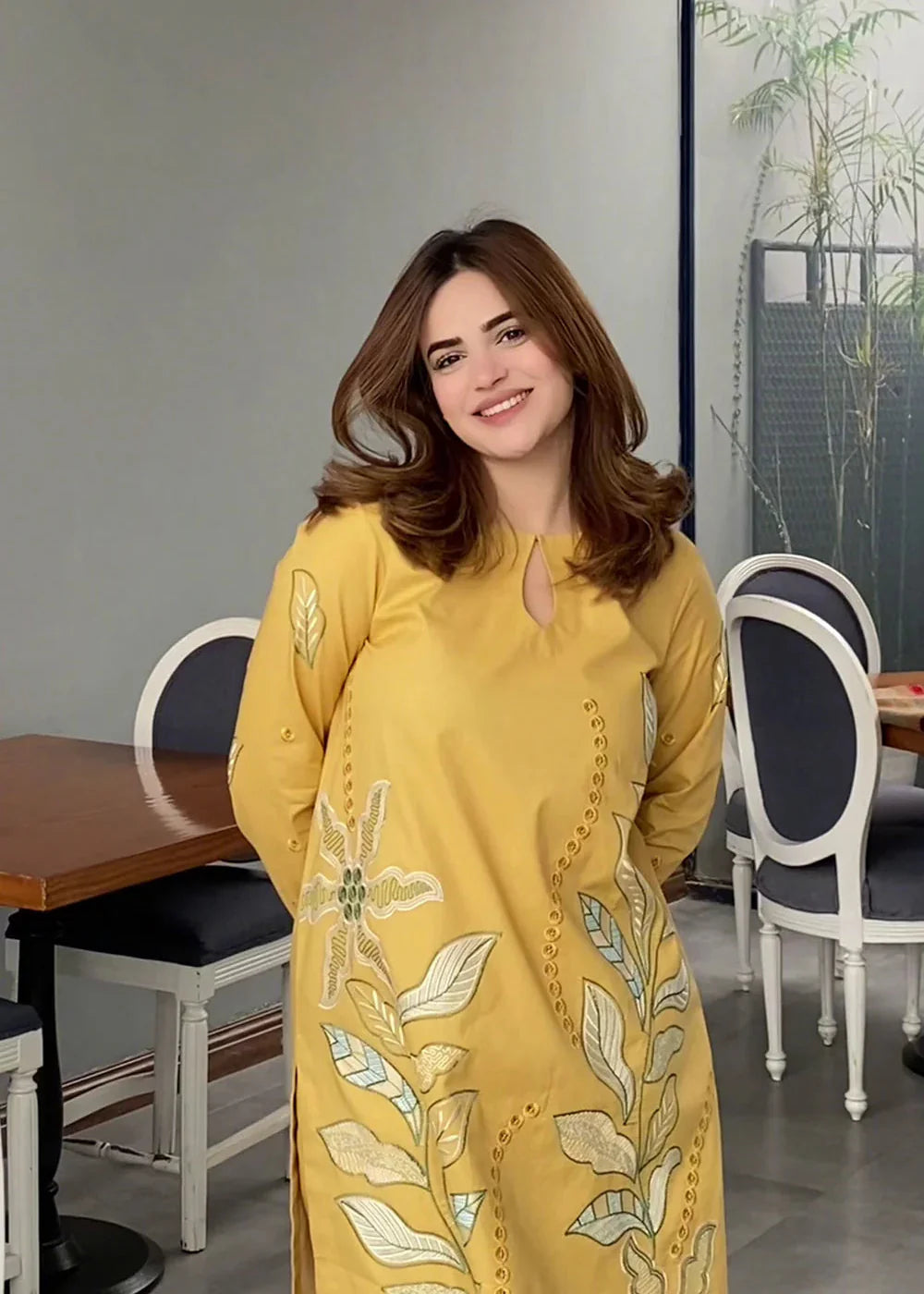 Golden yellow SP-1062